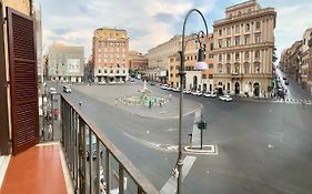 Luxury Barberini Boutique Apartment